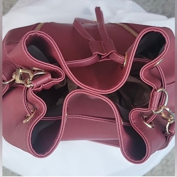 The Pelican Bag by GUNAS New York. - Picture 14 of 16